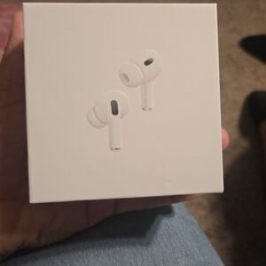 Apple White Wireless Earbuds
